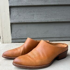 Tecovas The Sophie Leather Mules
